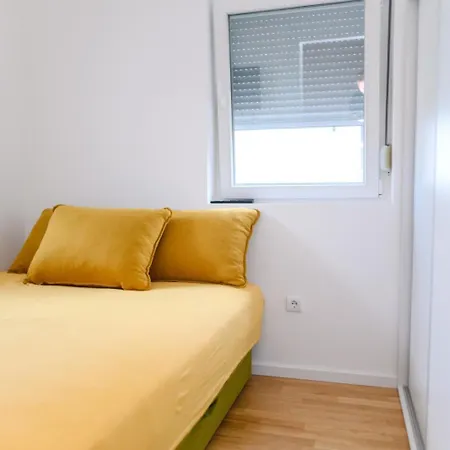 Viktor I Kasija Hill Apartament *