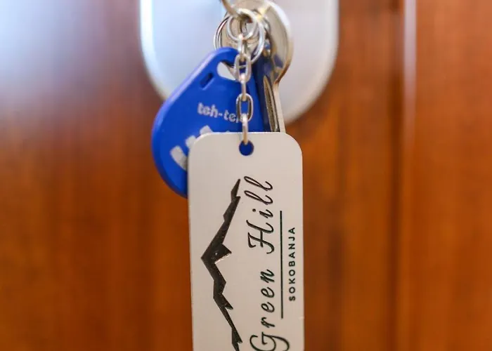 Viktor I Kasija Hill * 索科矿泉村